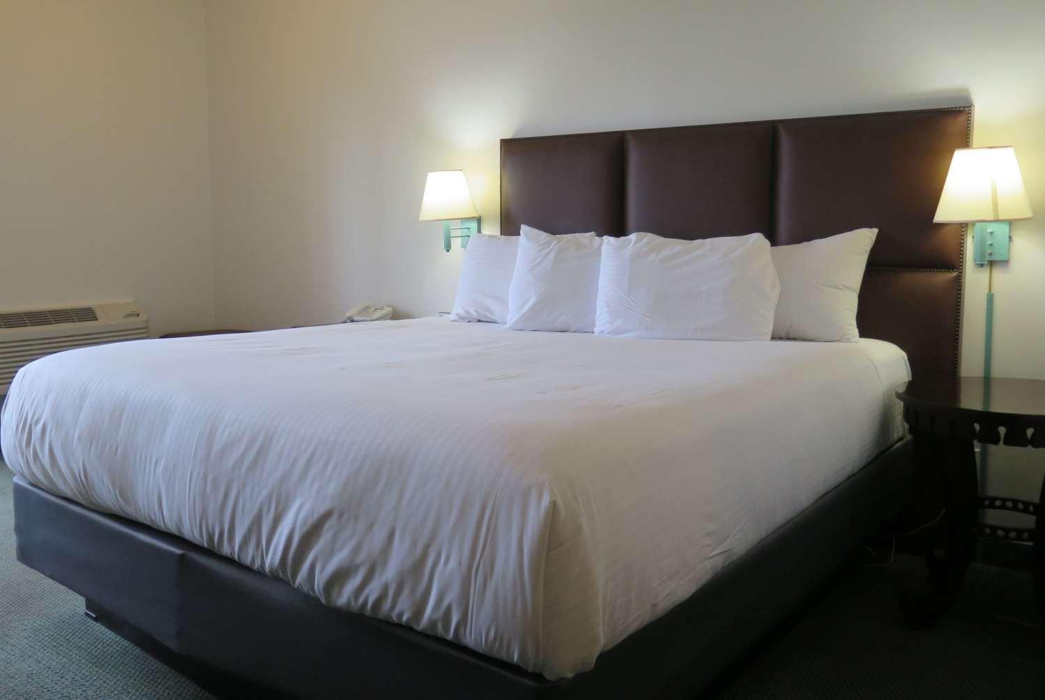 Art Hotel Лагуна Бийч Екстериор снимка