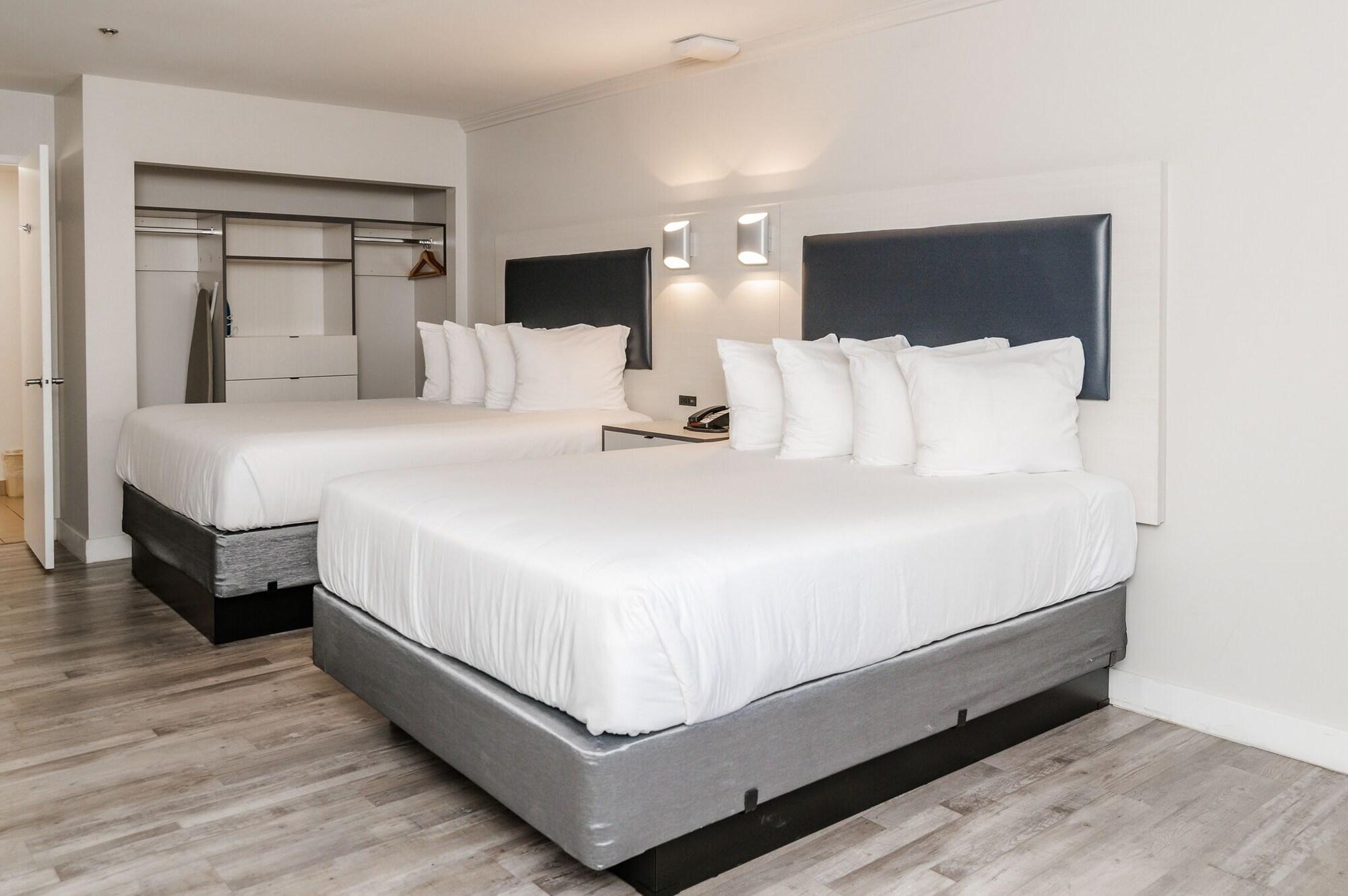Art Hotel Лагуна Бийч Екстериор снимка