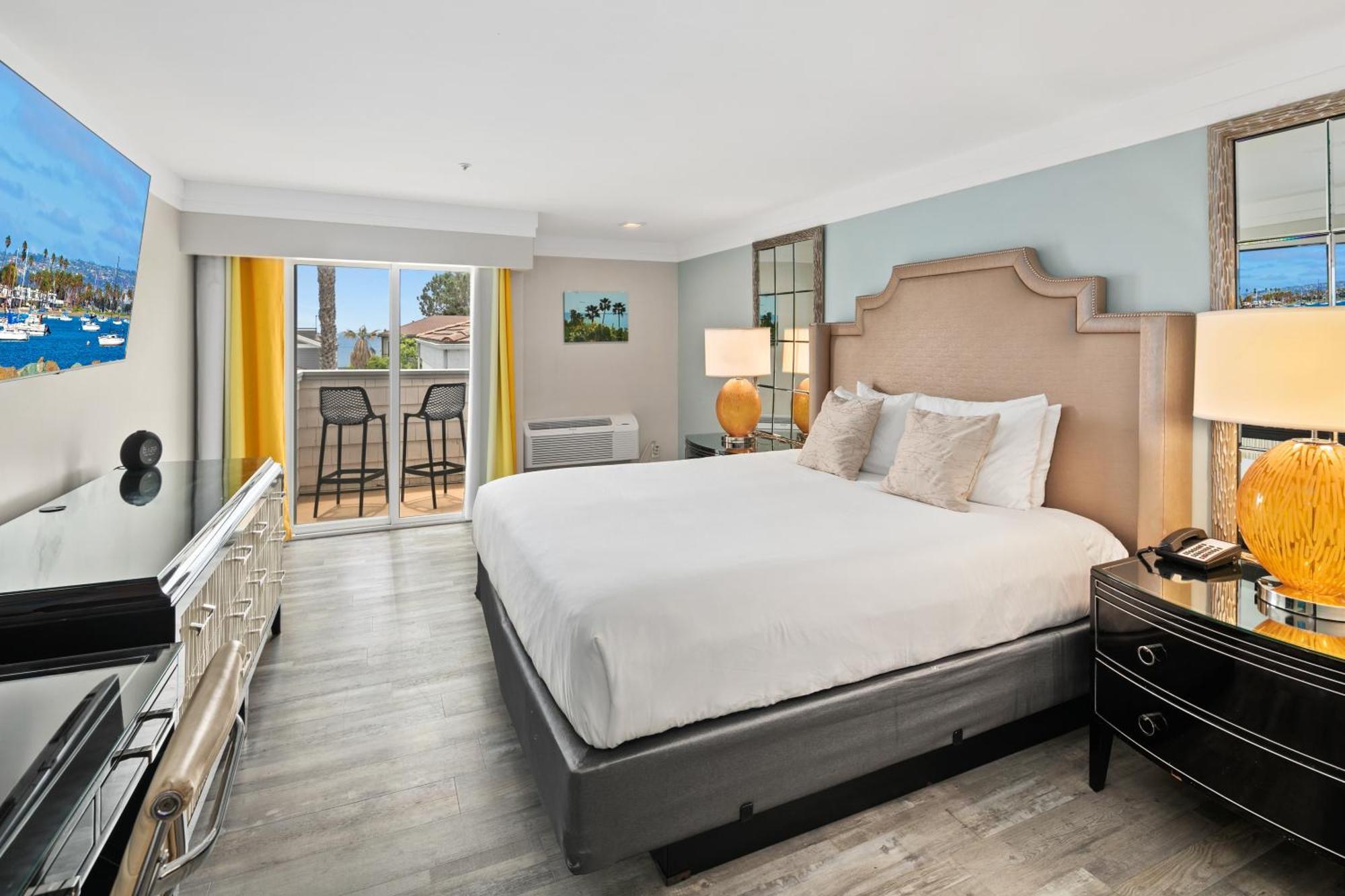 Art Hotel Лагуна Бийч Екстериор снимка